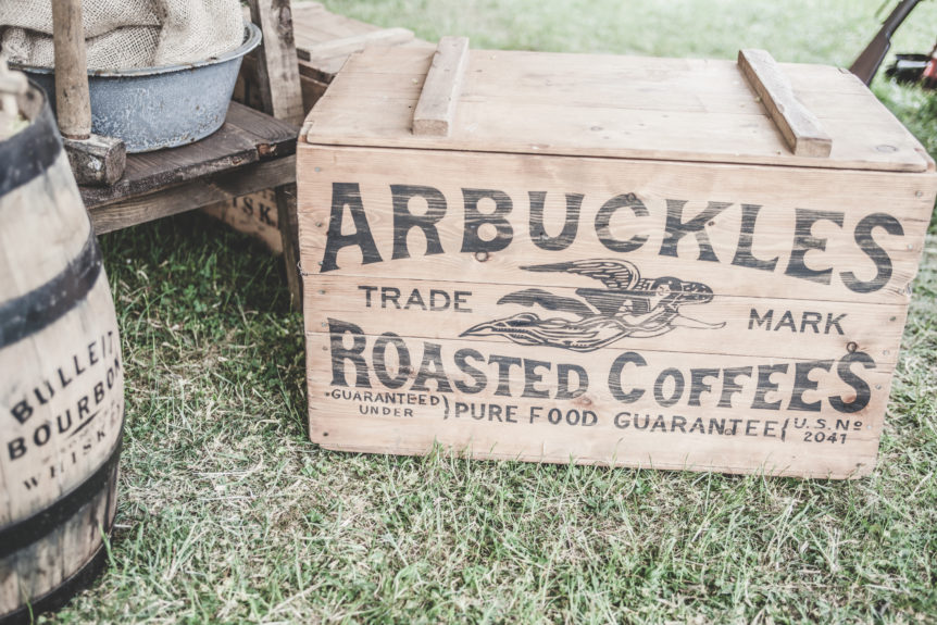 Kiste mit Kaffee – Markenregistrierung Blog
